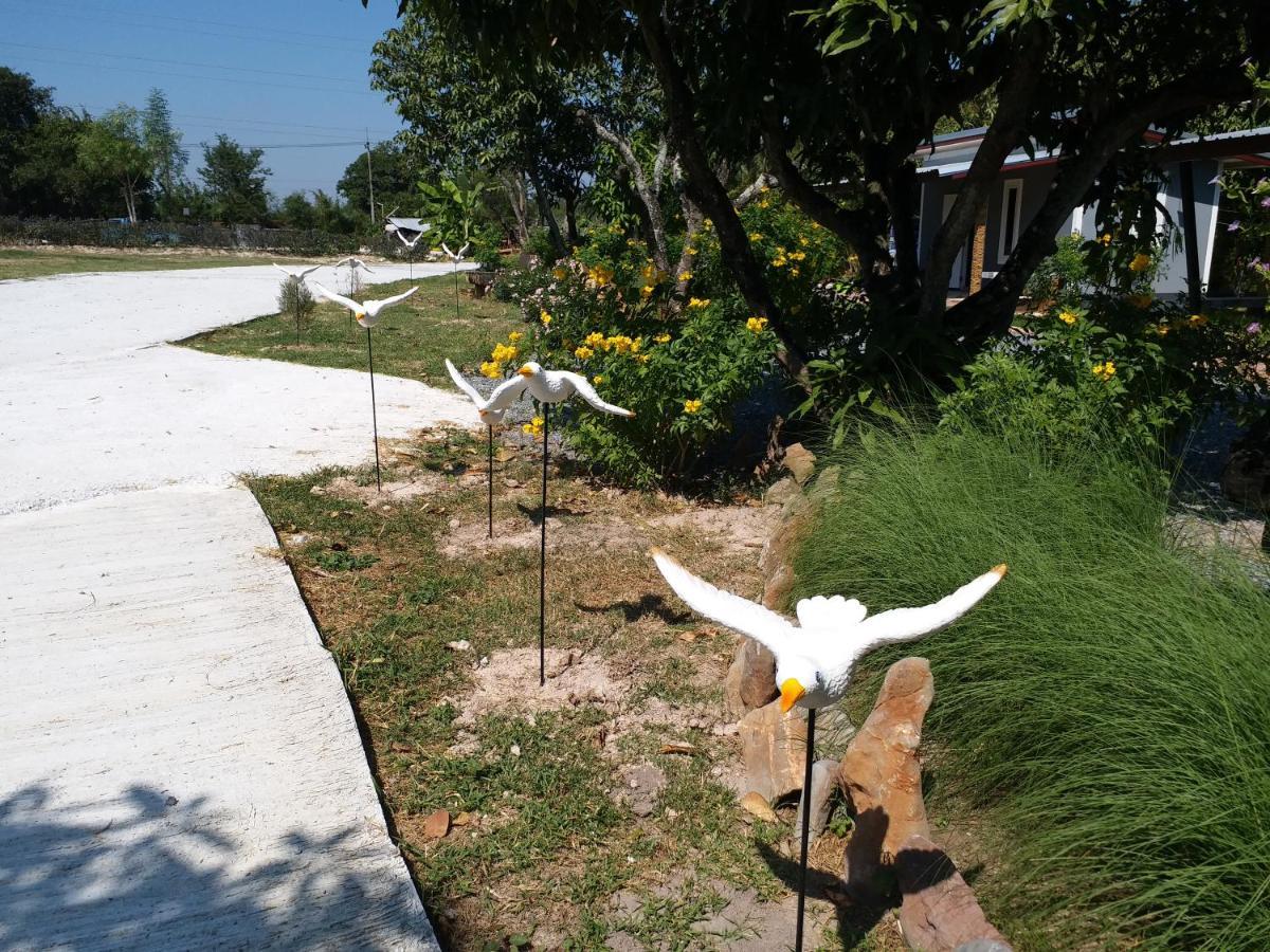 Baan Hin Sai Suay Hotel Nong Sarai Luaran gambar