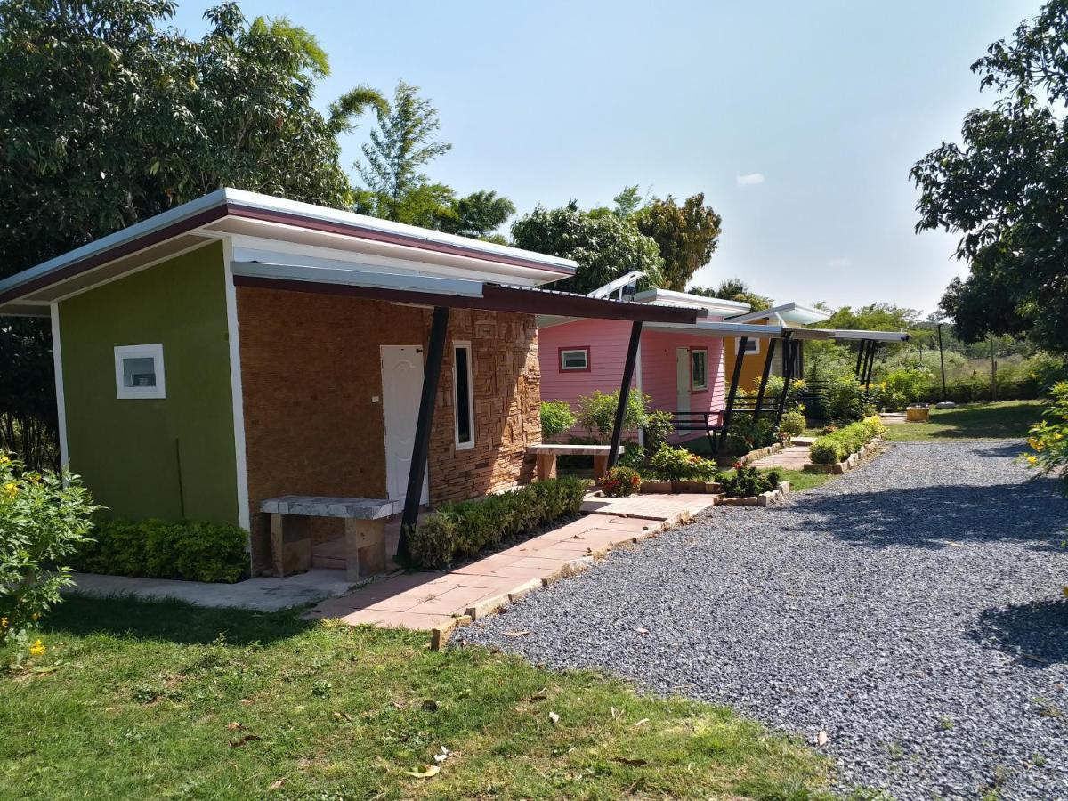 Baan Hin Sai Suay Hotel Nong Sarai Luaran gambar